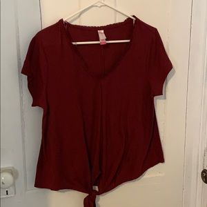 Fun little tie at the waist top